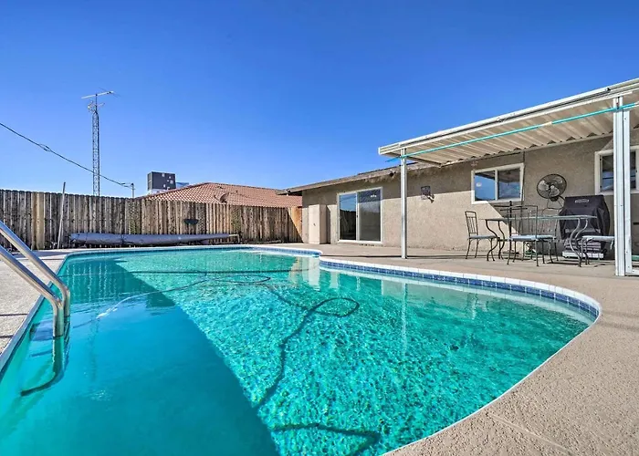 5 Mi To Marina: Havasu W/ Pool! Holiday home