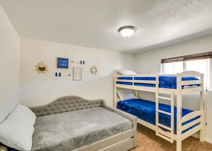 Holiday home 5 Mi To Marina: Havasu W/ Pool! *